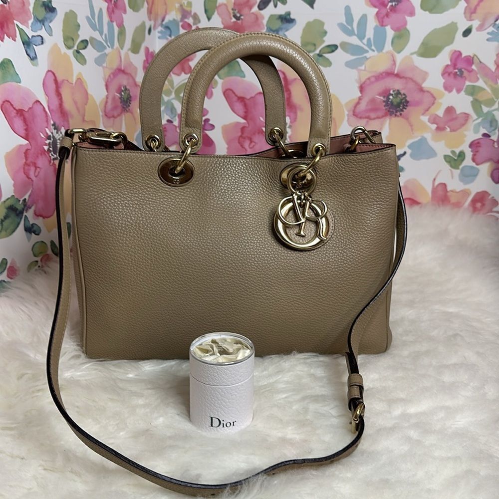 💯Authentic Dior Beige Leather Medium Diorissimo Shopper Tote🍀